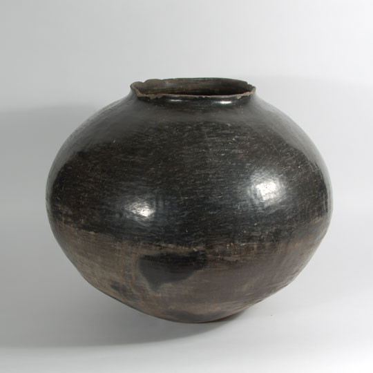 Historic San Juan Pueblo Pottery C3215A